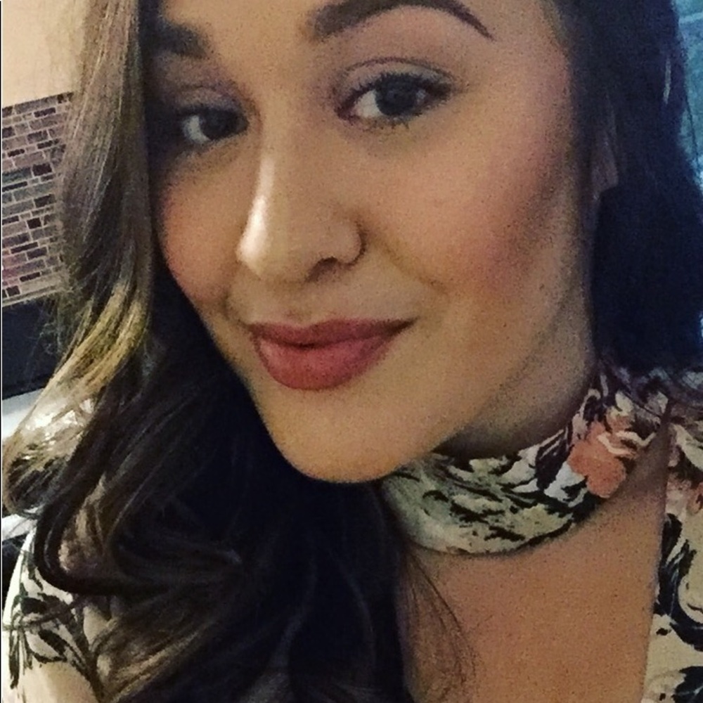 Meet your Posher, Melissa
